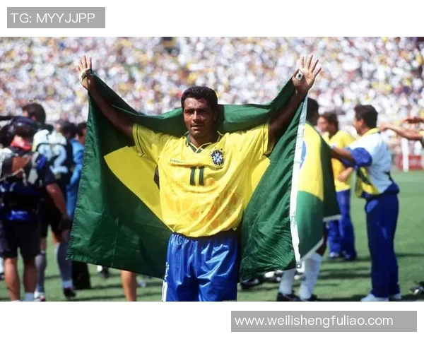 足球明星的技术特点解析与他们在赛场上的独特魅力展示 足球明星的技术特点解析与他们在赛场上的独特魅力展示