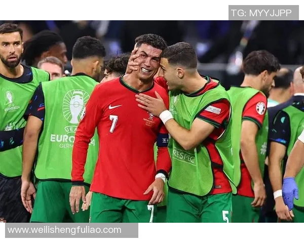 足球明星泪水背后的故事感人瞬间集锦视频分享 足球明星泪水背后的故事感人瞬间集锦视频分享