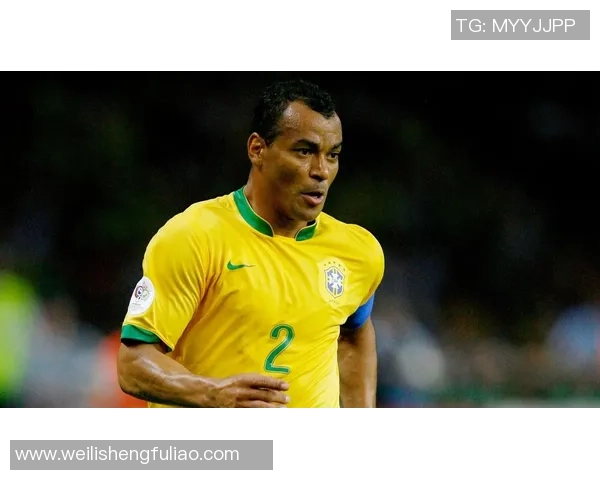 足球明星马科斯卡福的传奇之路与球场背后的故事揭秘 足球明星马科斯卡福的传奇之路与球场背后的故事揭秘