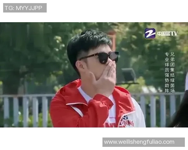 陈赫与足球明星的友谊故事揭秘他们在绿茵场上的趣味互动与生活点滴 陈赫与足球明星的友谊故事揭秘他们在绿茵场上的趣味互动与生活点滴